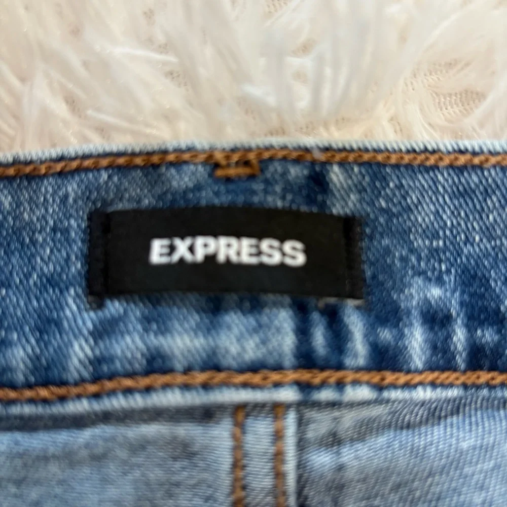 *Express High Rise Distressed Jeans* - Picture 2 of 5
